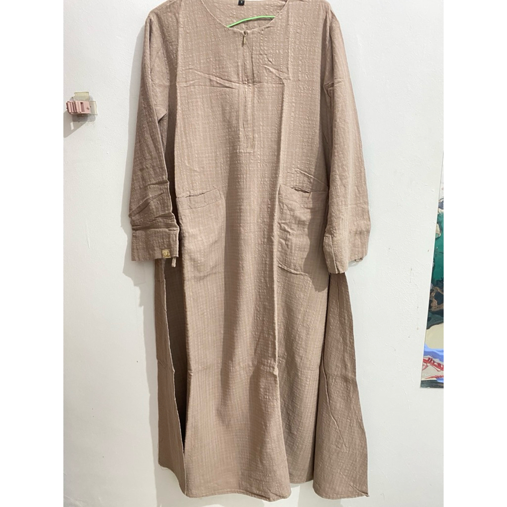 PL Natural Fabric Kaia abaya