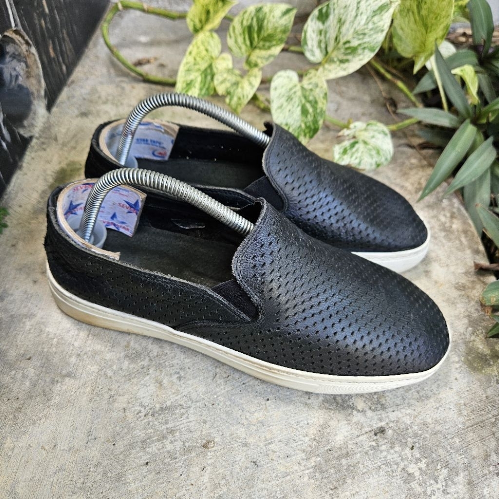 sepatu sneakers second homme size 42(27cm)