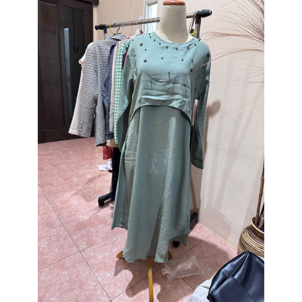 PRELOVED LONG TUNIK WARNA SAGE WANITA