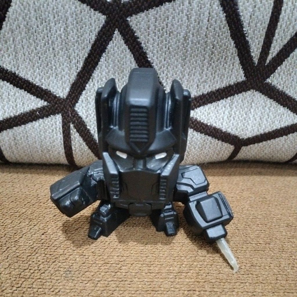 Action Figures Optimus Prime Hitam, Preloved Atau Second