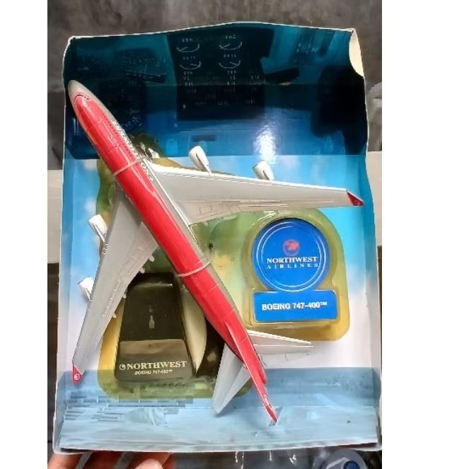 diecast pesawat boeing 747