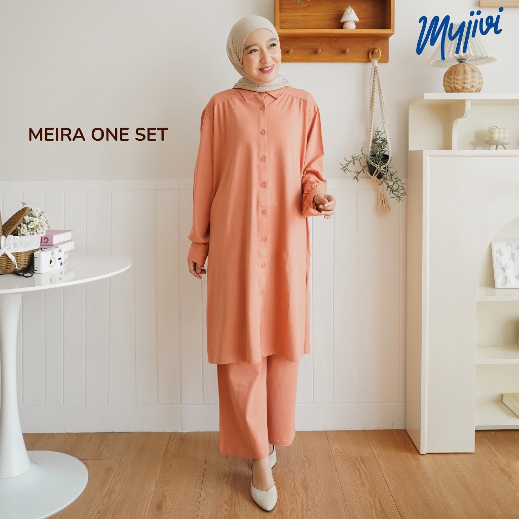 MEIRA ONE SET BY MYJIVI