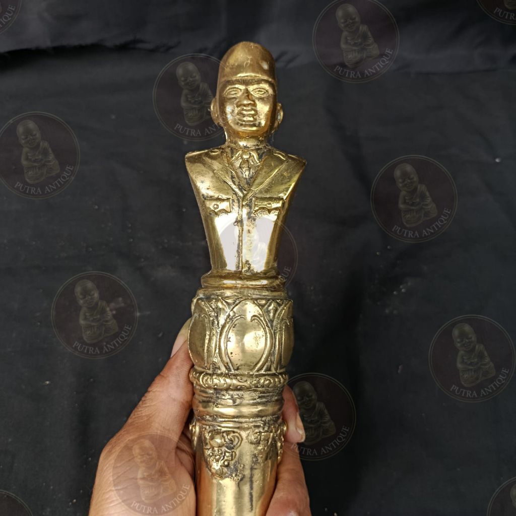 Kerajinan Kuningan Tongkat Komando Sukarno Kuningan