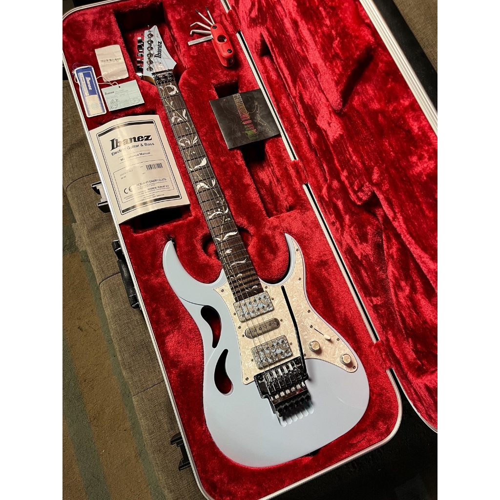 Ibanez pia signature steve vai