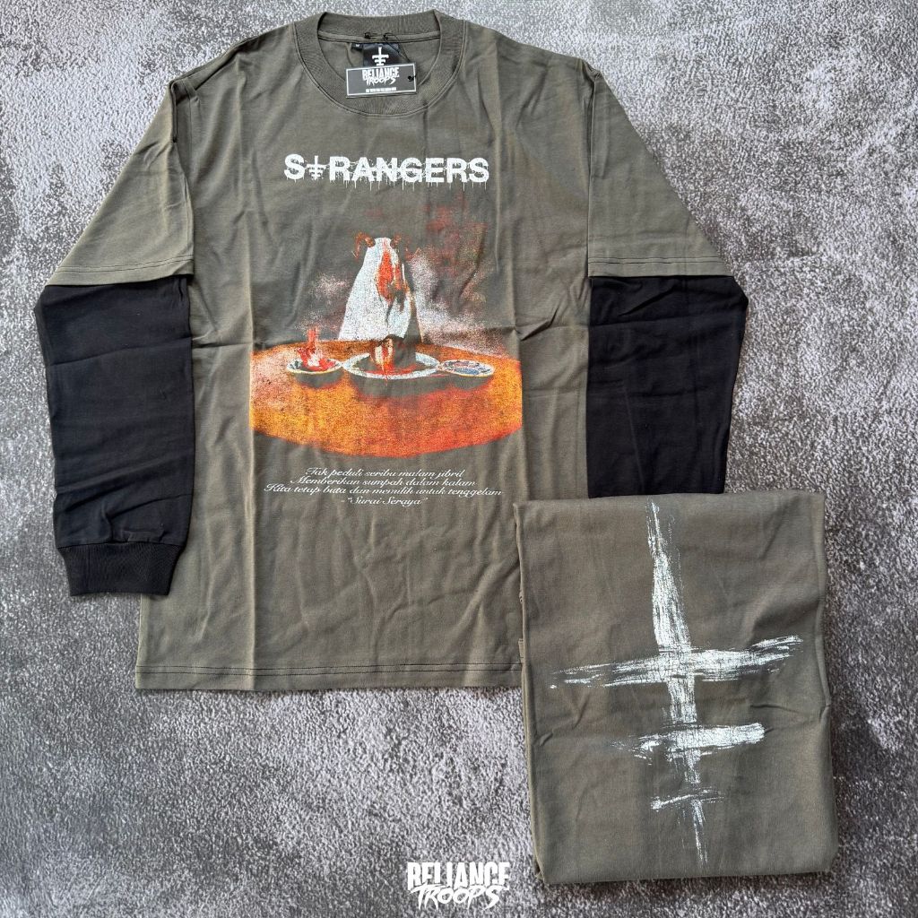Doublesleeve Official | Strangers - Surai Seraya