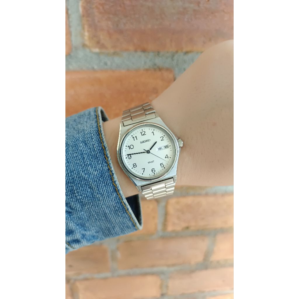 Seiko Spirit White Dial