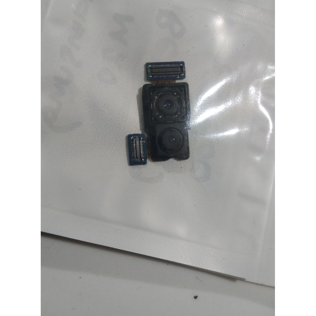 kamera belakang samsung m20