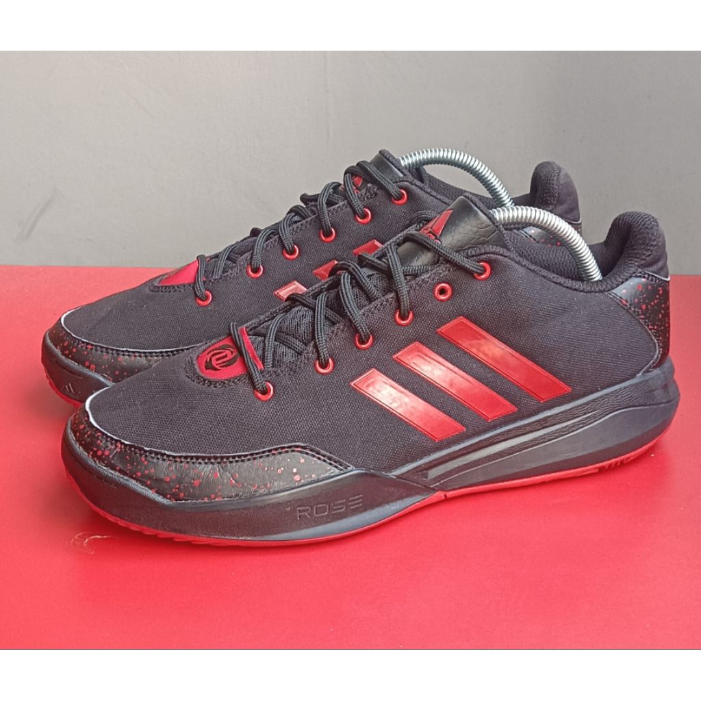 adidas D'rose size 43