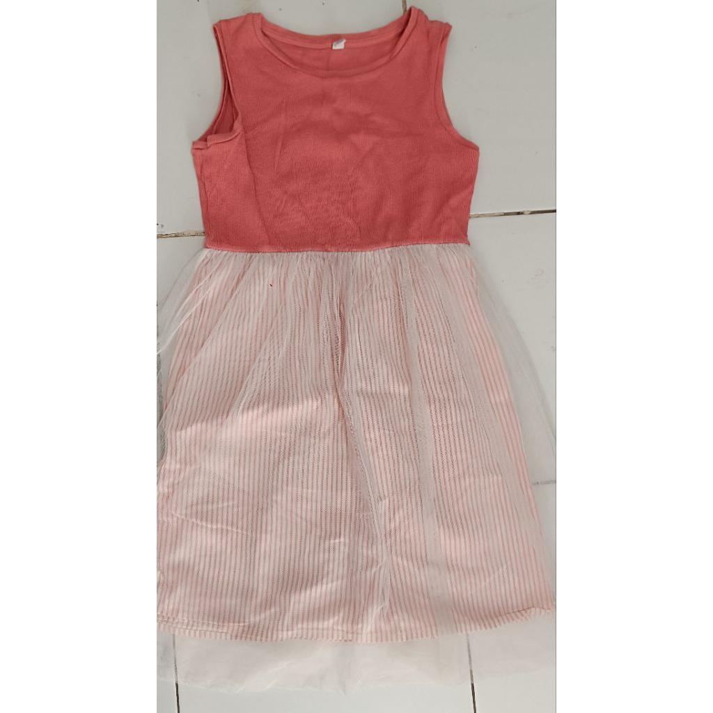 [PRELOVED] Gaun baju terusan anak perempuan girls merk UNIQLO rok model tutu usia 5-7tahun seken