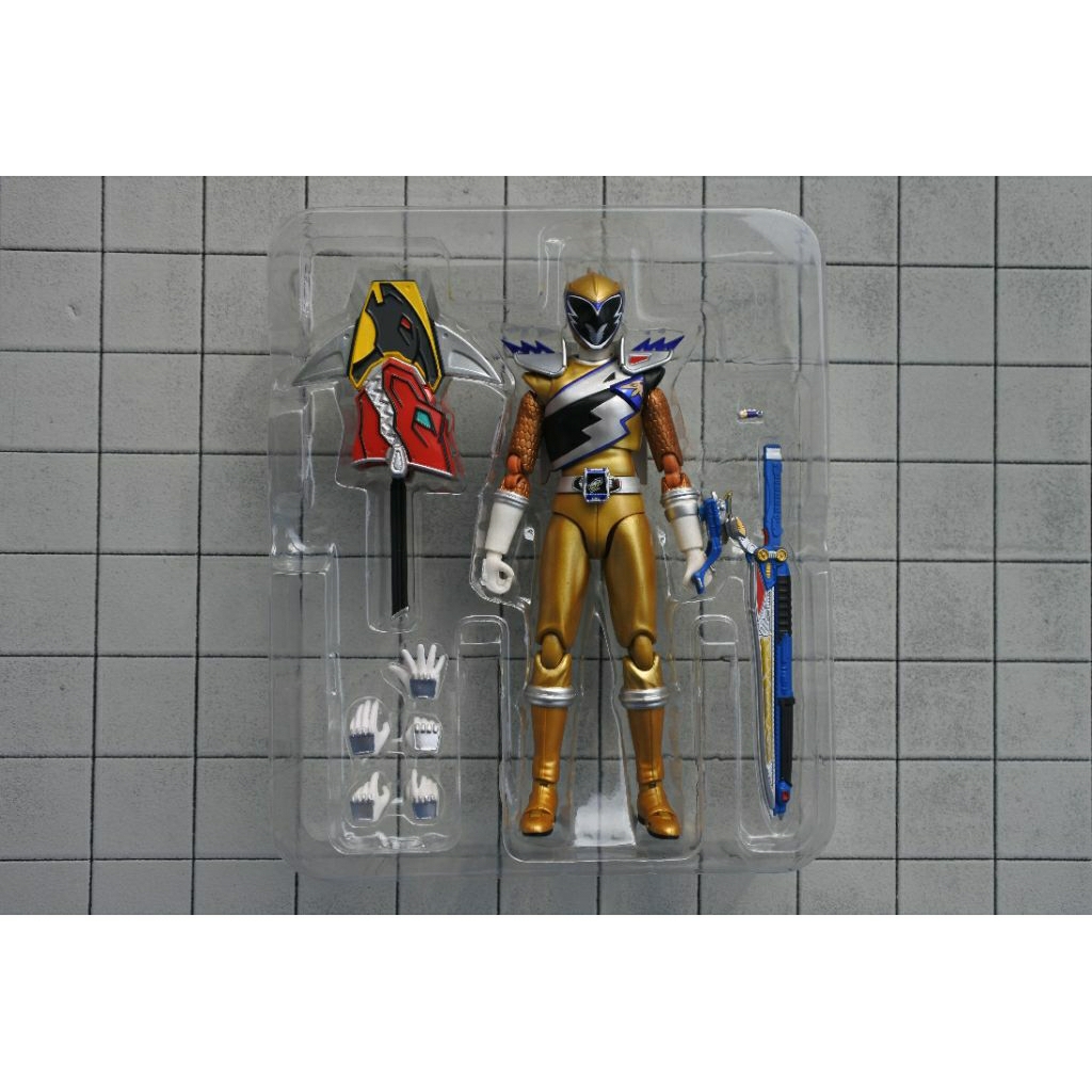 SHF Zyuden Sentai Kyoryuger Set