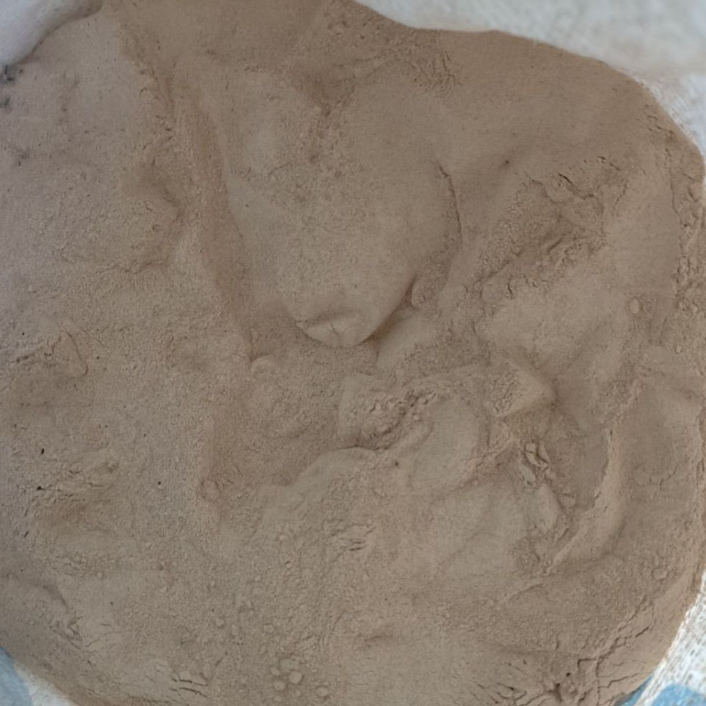 tepung zeolite mengurangi bau amunia