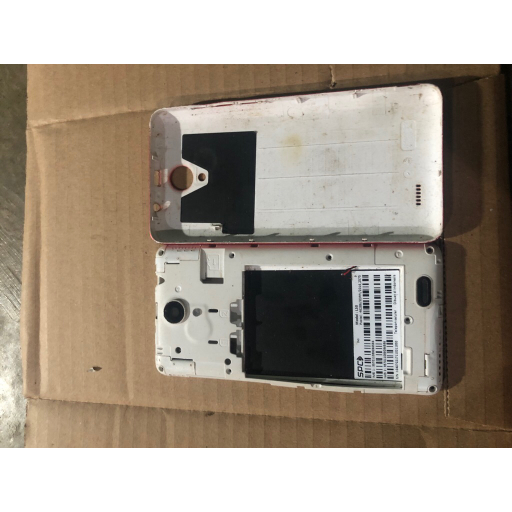lcd,tulangan backdor dan part lain nya SPC L50