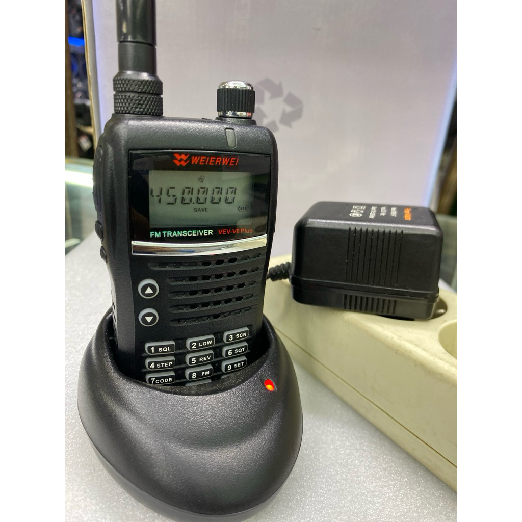 HT WEIERWEI VEV v8 plus uhf 400 bekas