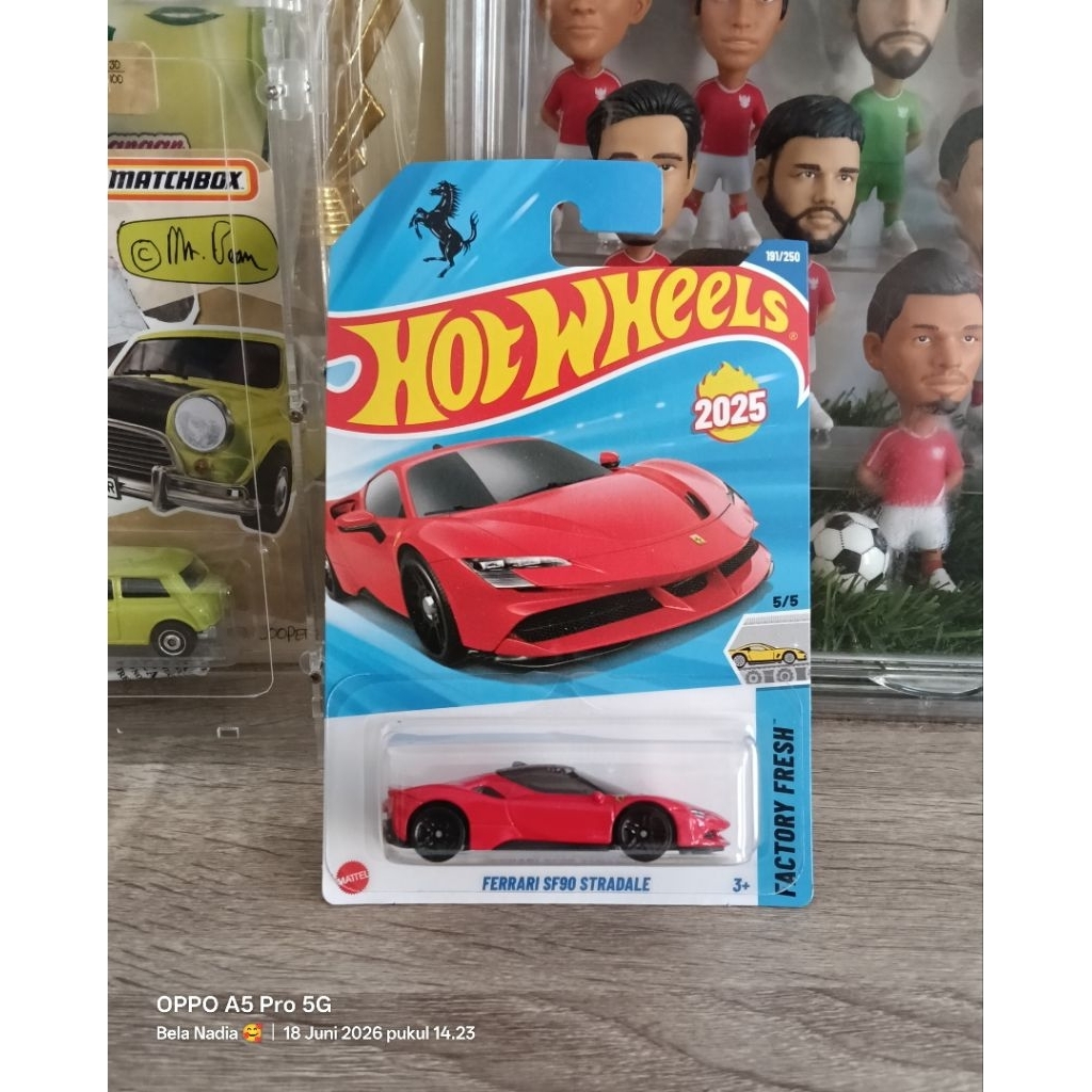 Hot Wheels Ferrari Sf90