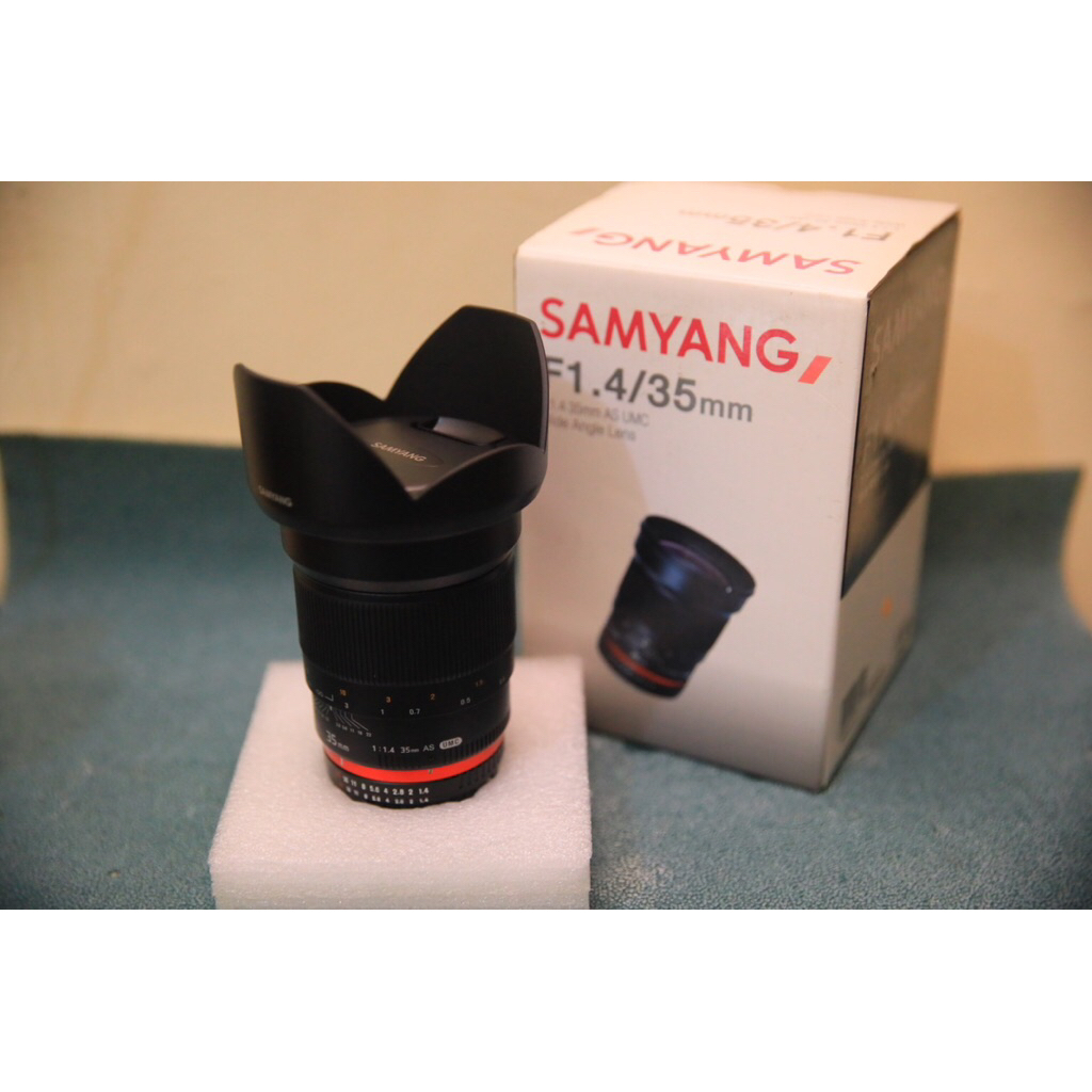 Lensa Samyang F1.4/35Mm For Nikon full frame
