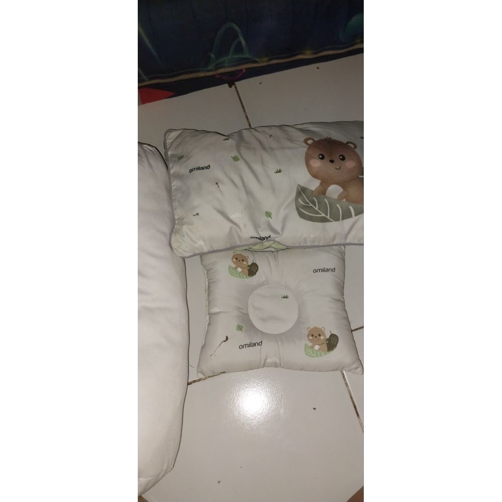 bantal dan guling omiland