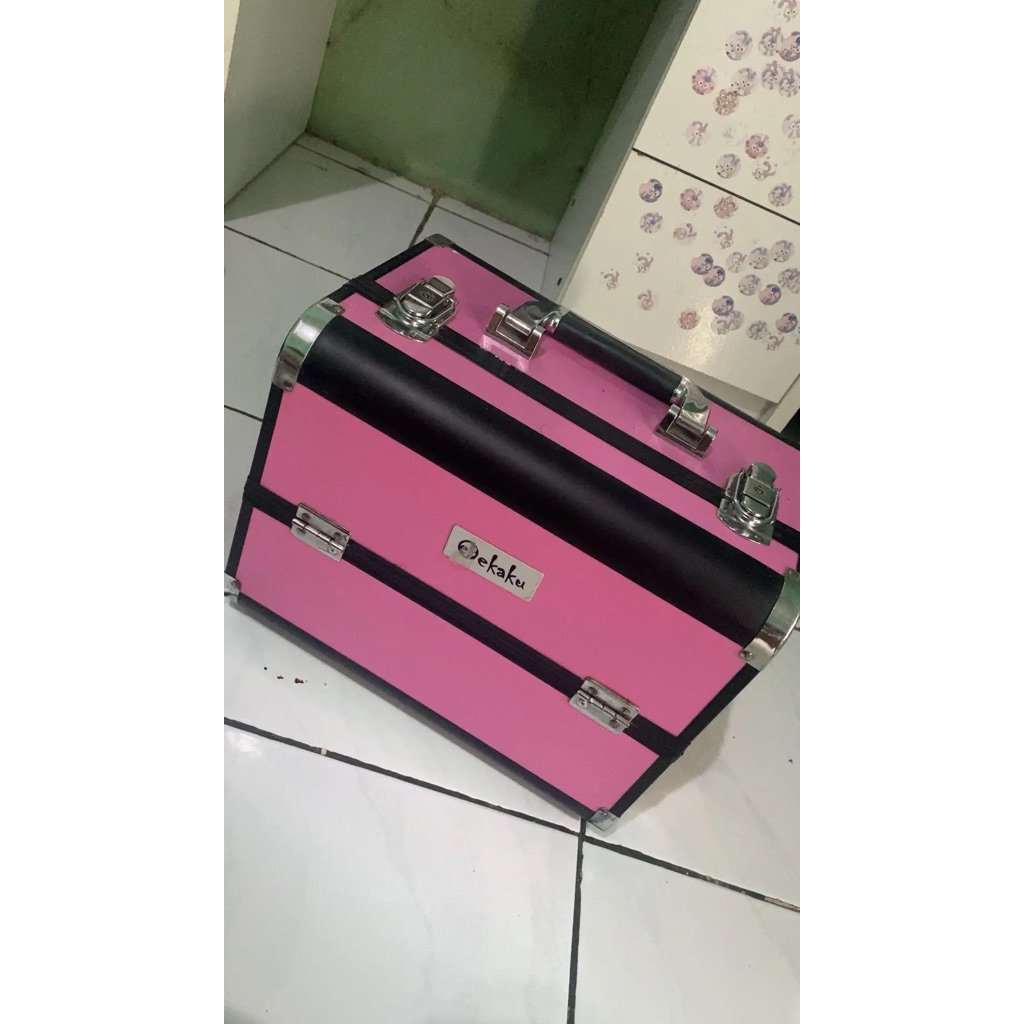 PRELOVED BEAUTY CASE