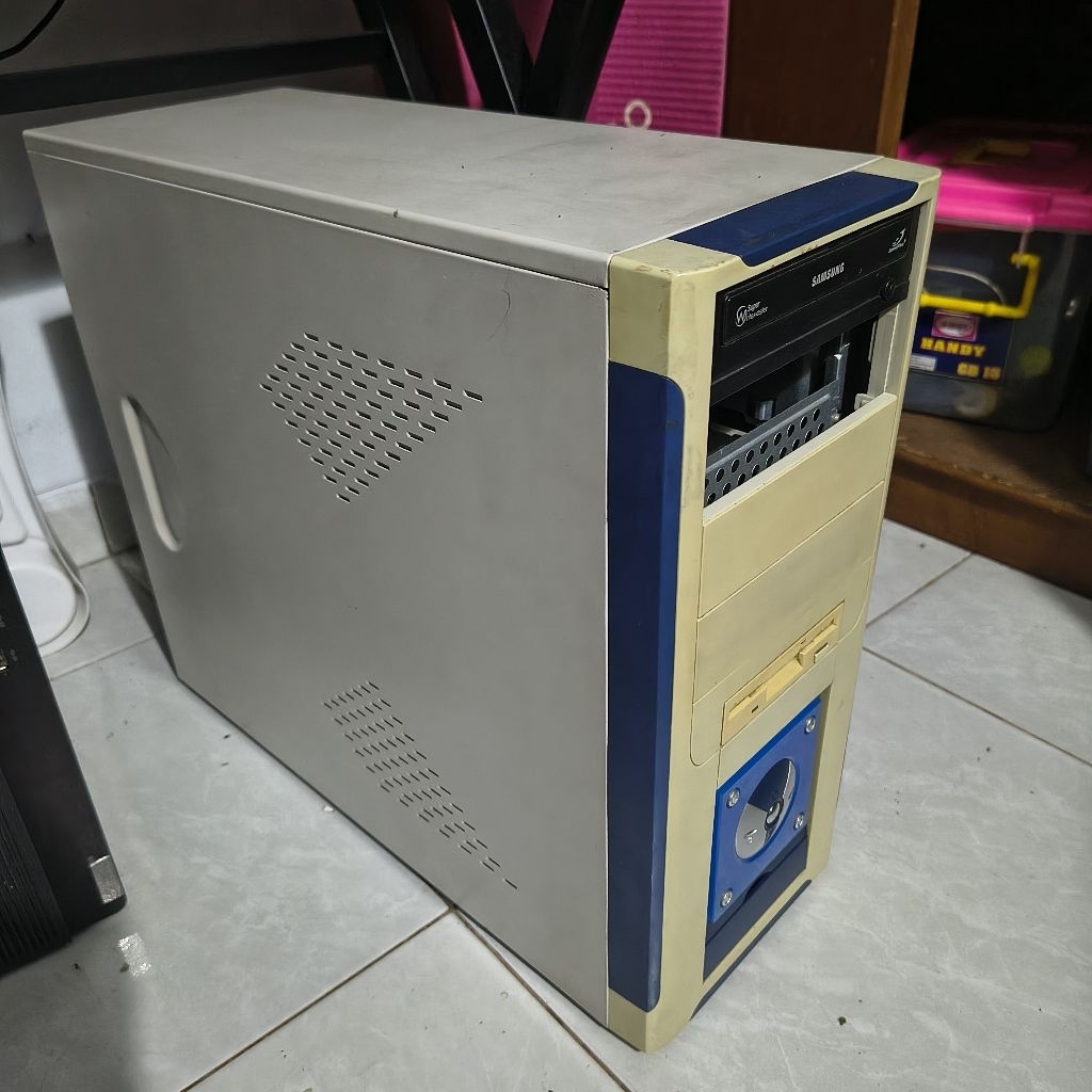 Casing PC Jadul Retro Vintage PC Sleeper Full Tower ATX + DVDRw