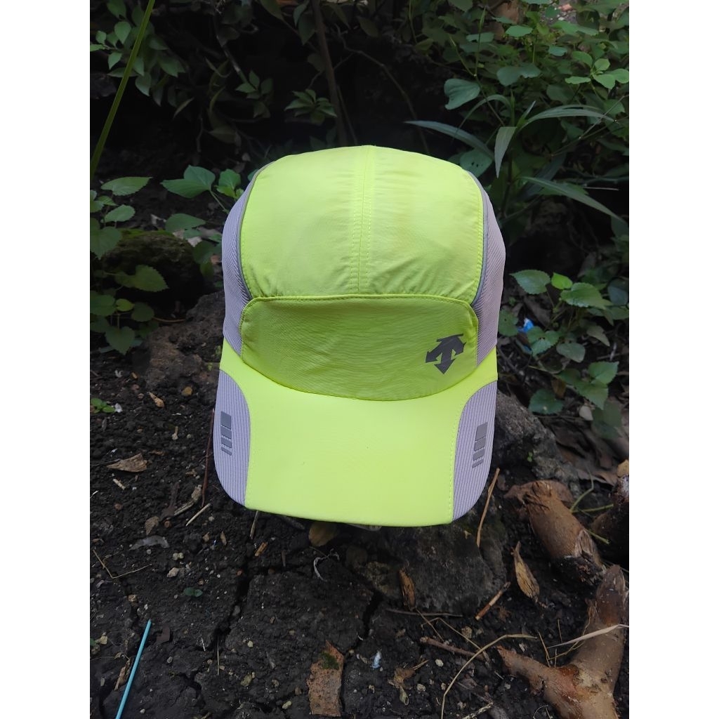 topi olahraga DESCENTE topi running dewasa