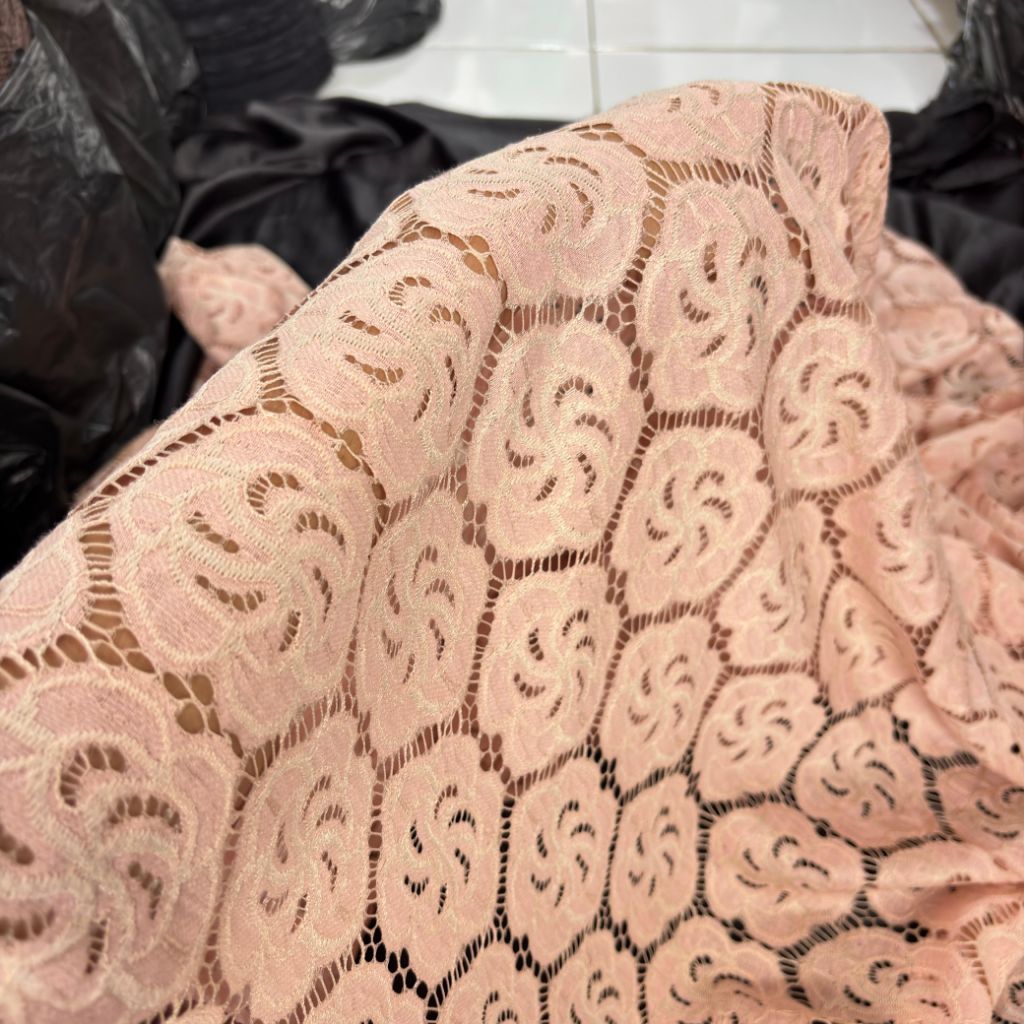kain brokat meteran - Harga/0,5meter - kain brokat premium - kain brokat luxury - kain brokat kebaya