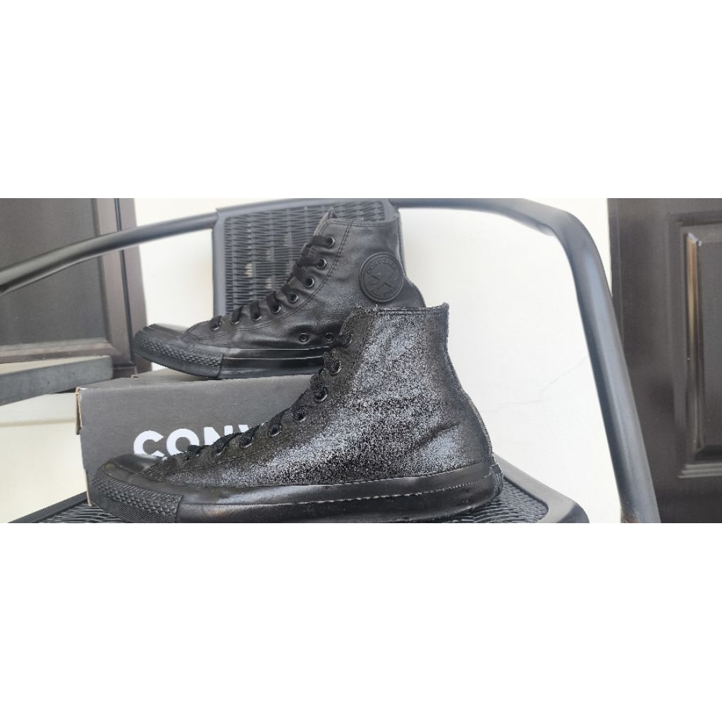 sepatu Converse full black leather