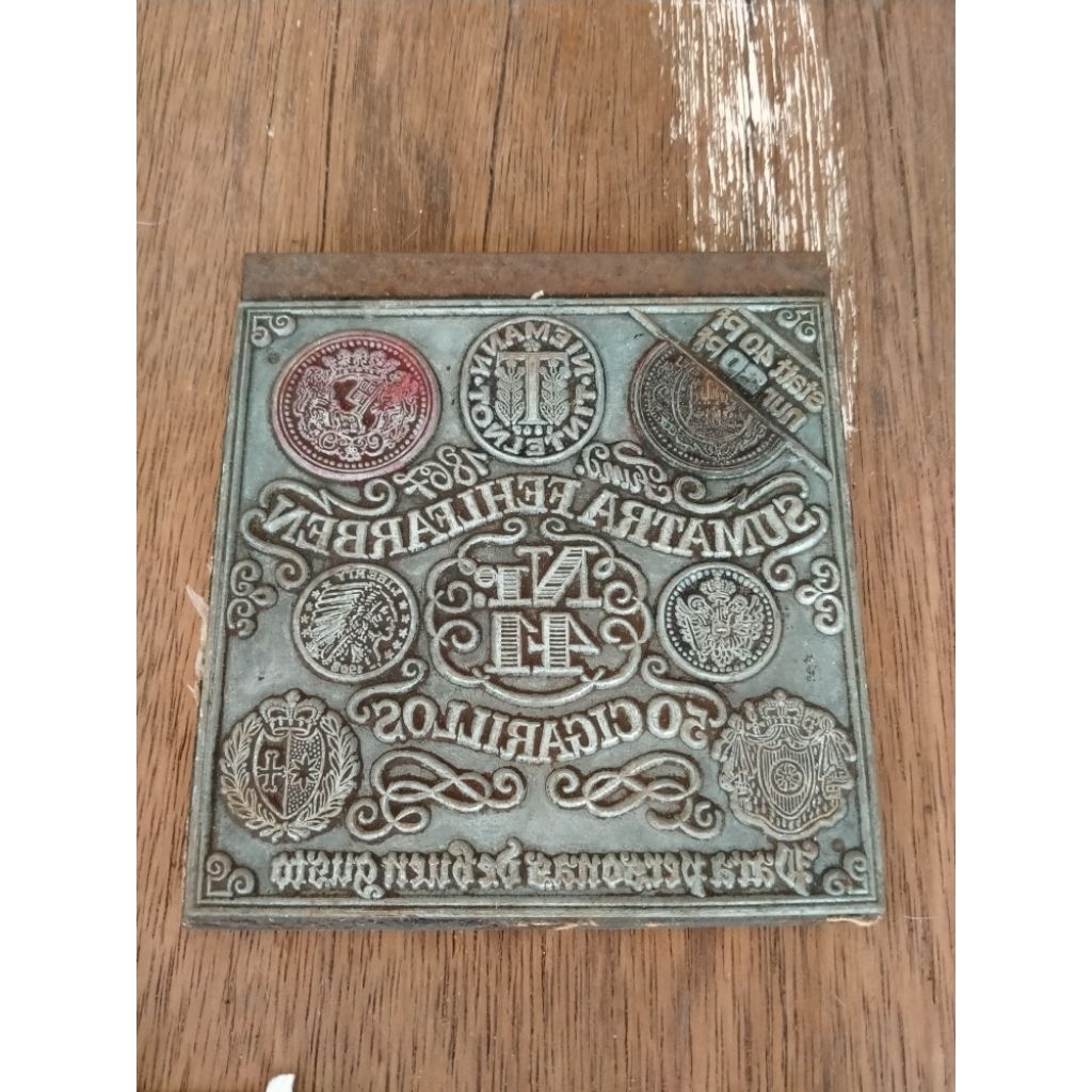 Plat Cetak Label Kotak Cerutu Kuno Sumatra Fehlfarben