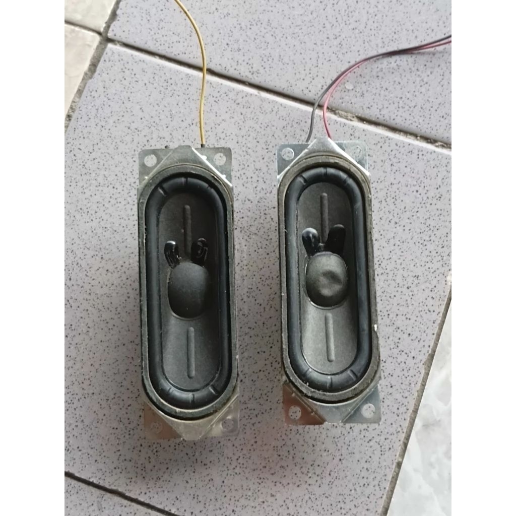 Speaker TV TOSHIBA LED LCD 32in (Harga sepasang)