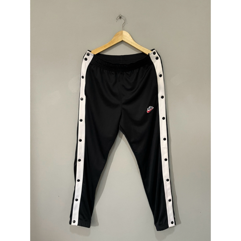 Celana Panjang Nike Button Original / Celana Panjang Jogger Nike NSW Tearaway Button Second / Celana