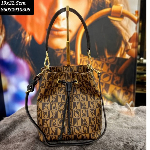 READY STOCK tas serut bonia original bucket bag monogram neo tali hitam