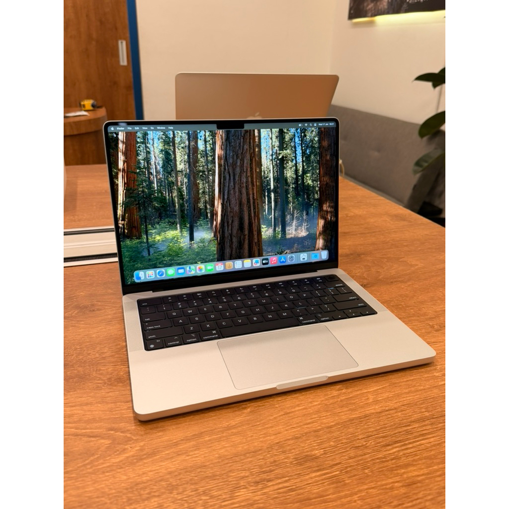 MacBook Pro M4 Max 2024 14 inch | RAM 36 GB | SSD 1 TB | Second