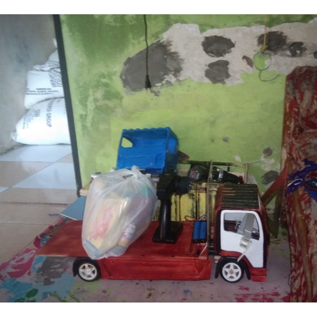 Truk RC Custom Skala 1:10 + Gardan  tinggal pasang elektrik