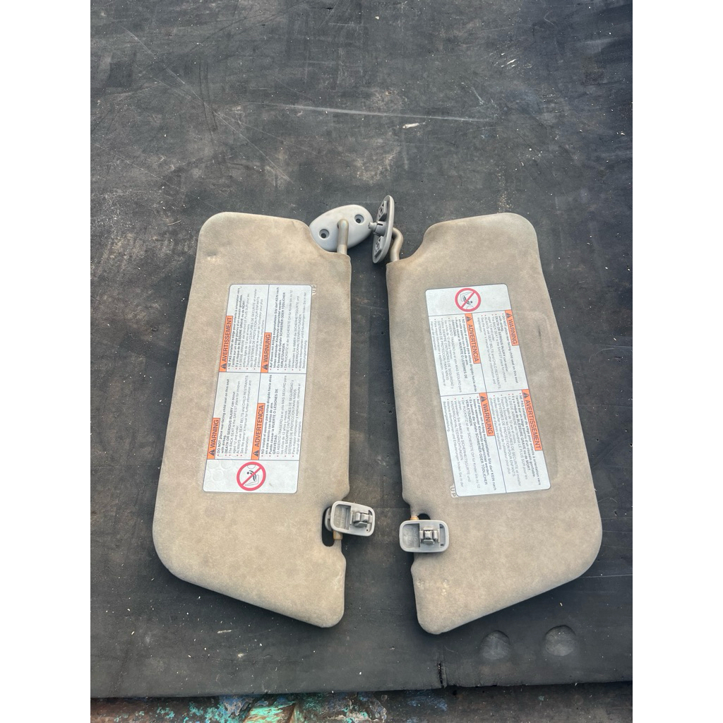 sunvisor grand escudo XL7 kondisi bagus