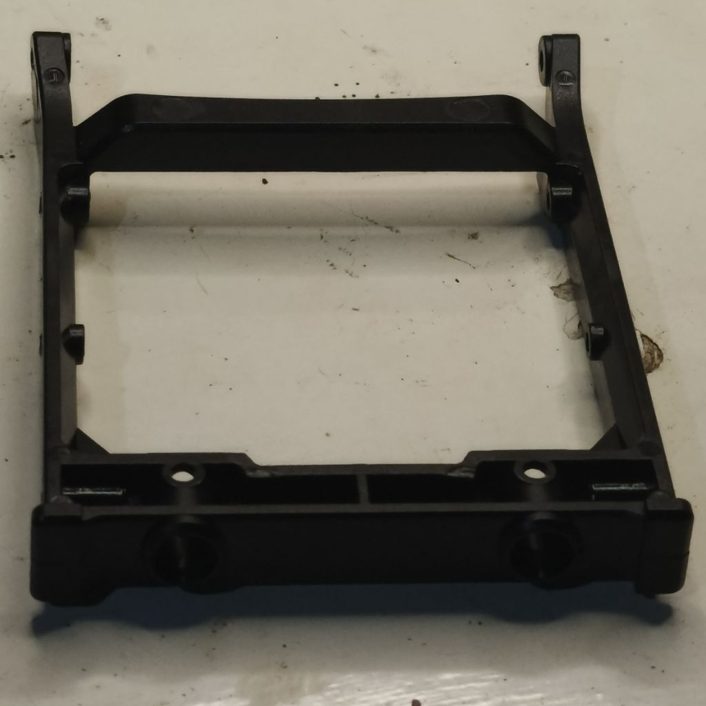 dudukan gearbox mn128 mn86ks