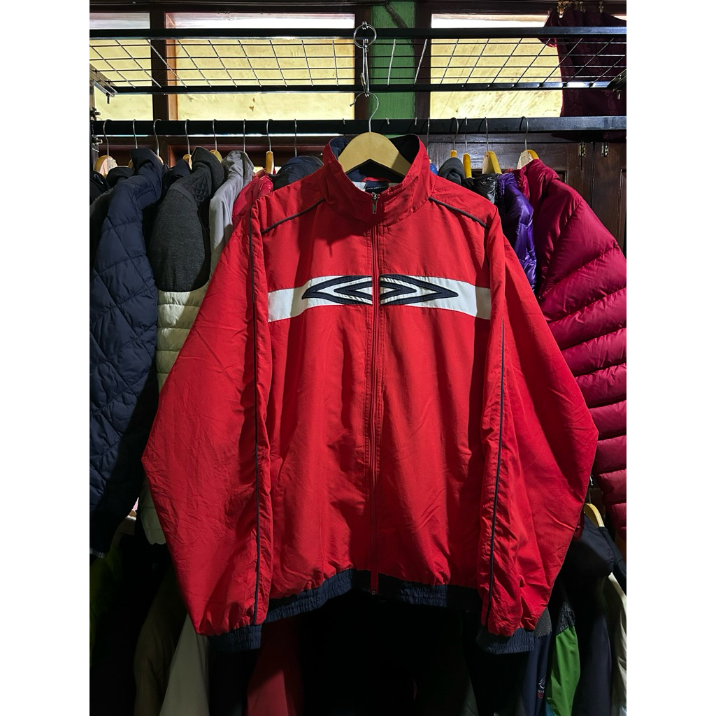 umbro windbreaker jacket merah XXL