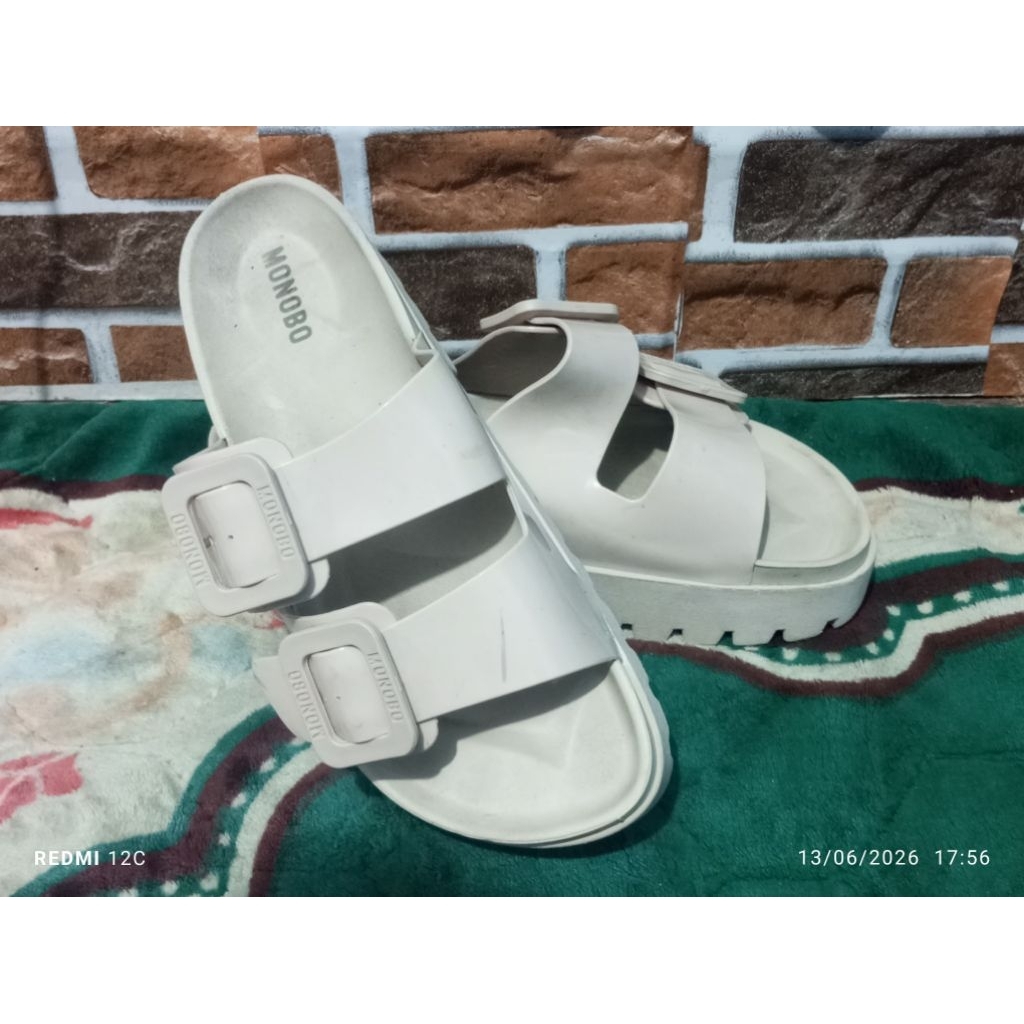 sandal Monobo