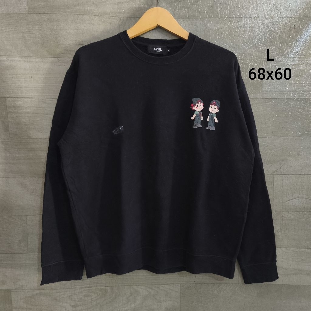 Sweater Crewneck Azul Karakter Black