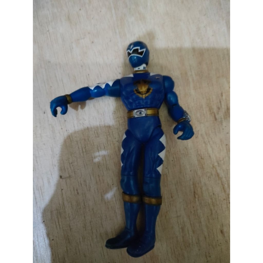 Mainan Figure Dino Thunder Blue Ranger Abaranger Bandai