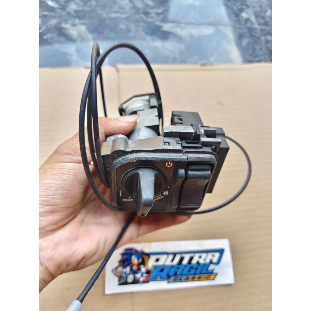 KONTAK KEYLESS SWITCH HANDLE LOCK SET VARIO 160 K2S PNP PCX 160 K1Z VARIO 125 LED NEW 2023 STYLO 160