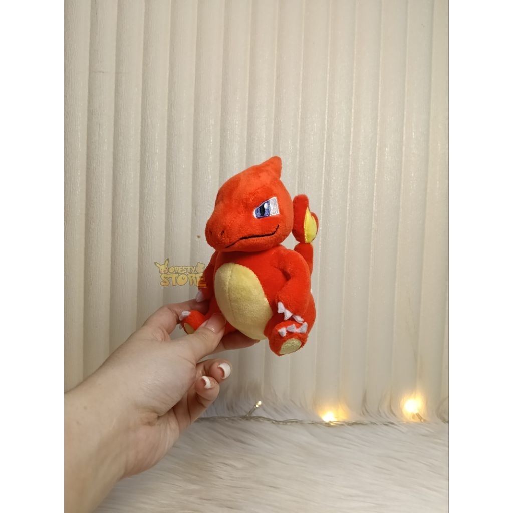 Boneka Pokemon Charmeleon Sitting Cuties - Pokemon Center