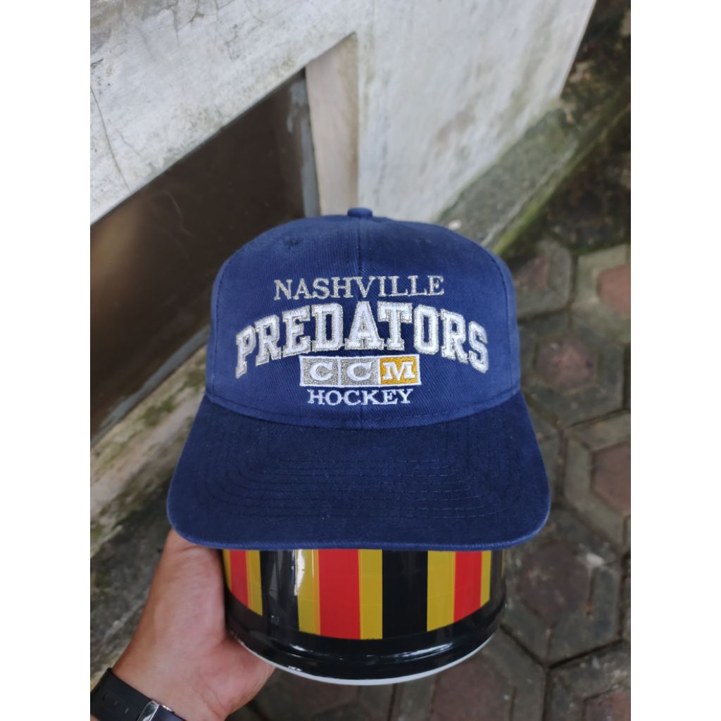 Topi Vintage NASHVILLE FREDATORS NHL CCM By ONE APPAREL