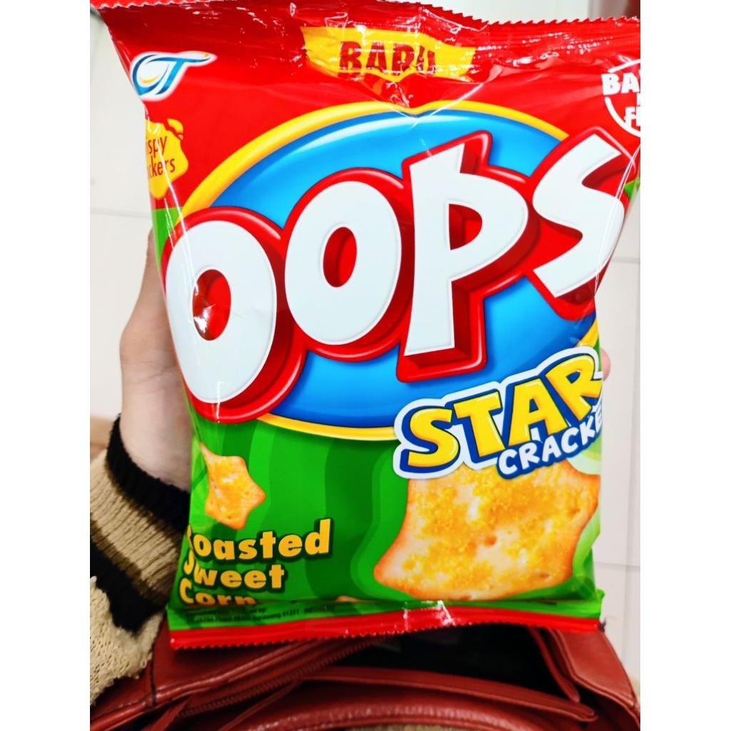 Oops Star Cracker Sweet Corn 40Gr