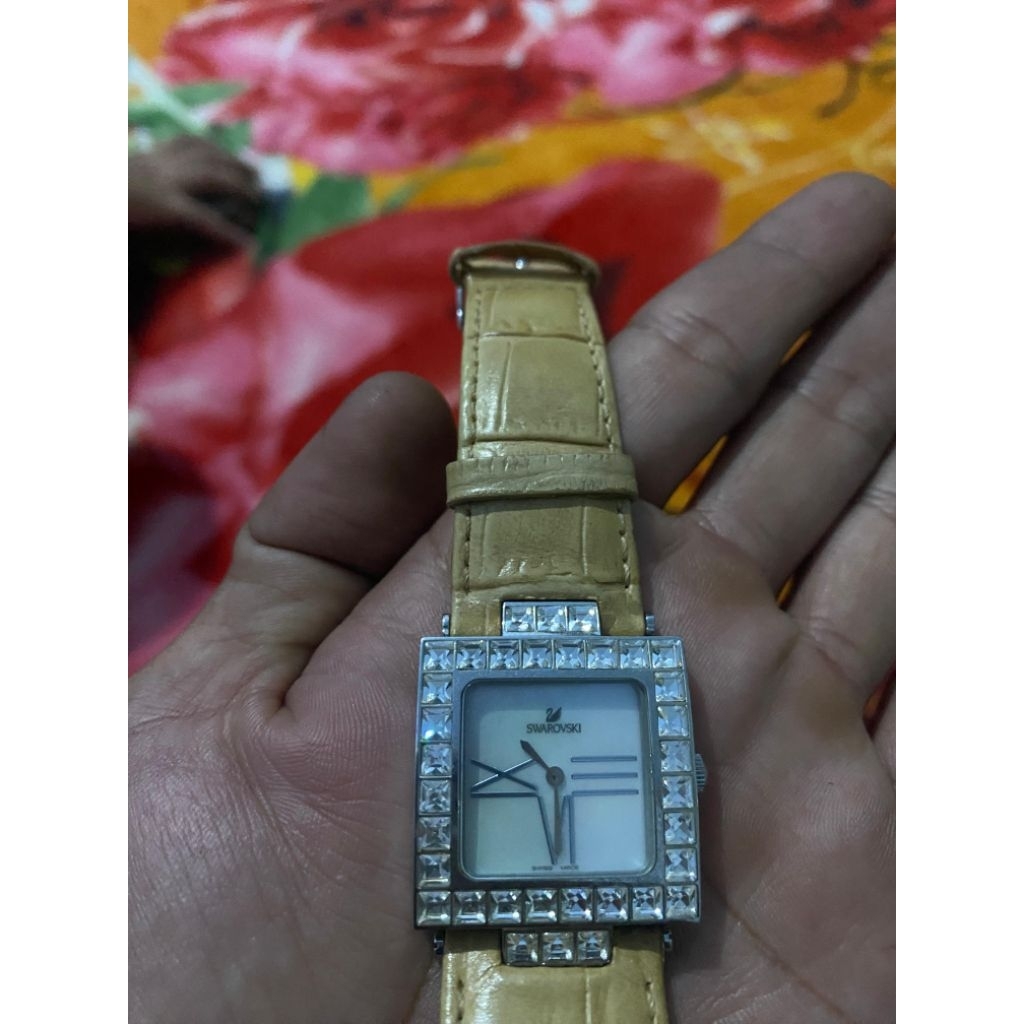 jam wanita swarovski original