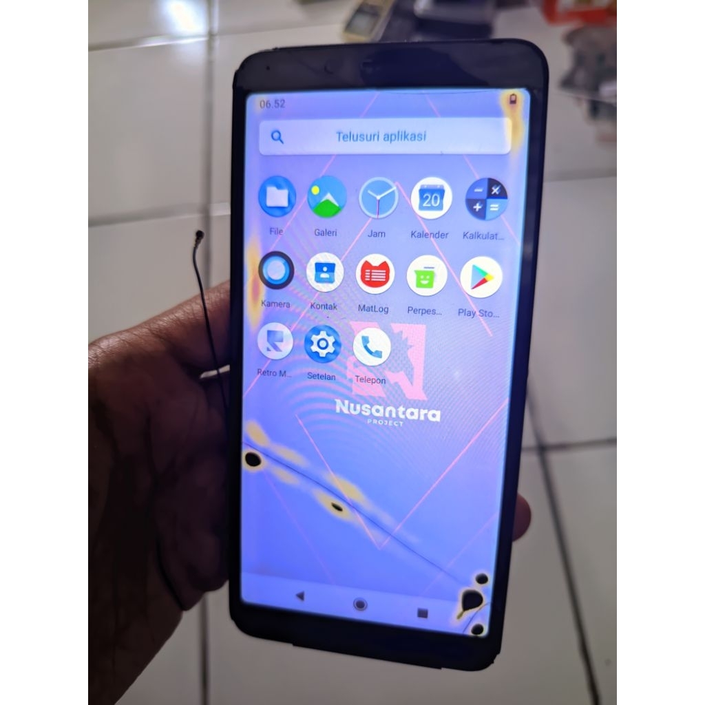 Lcd Redmi 6a Retak tompel ( Sentuh aman )