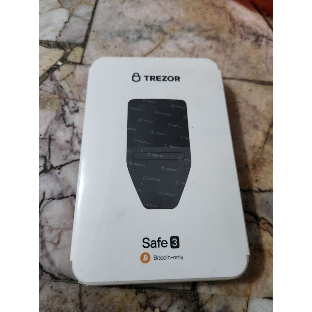 dompet trezor btc only