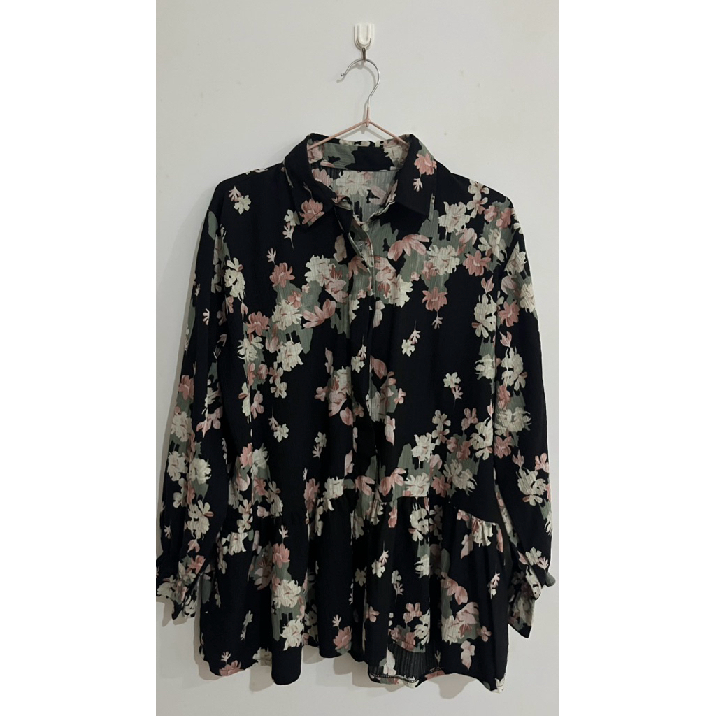 Blouse crinkle bunga