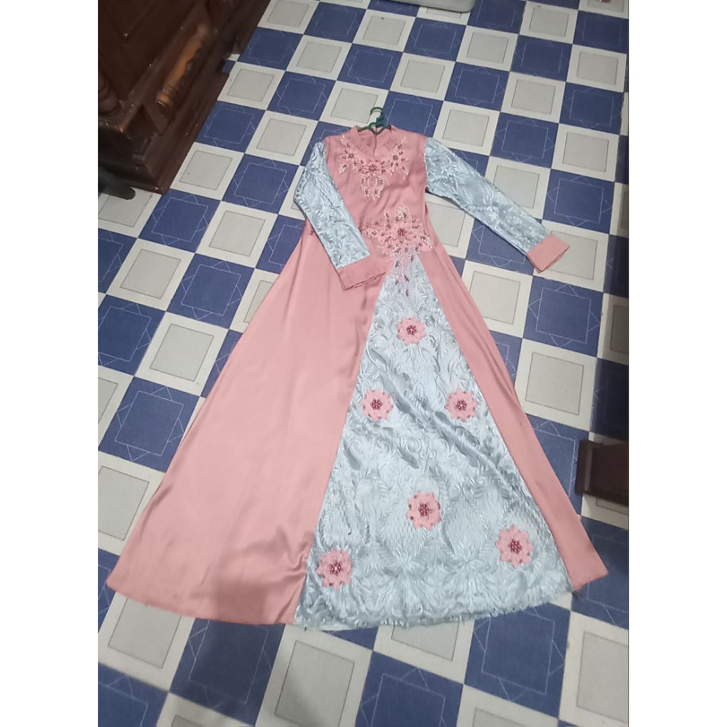 Preloved Gamis Pesta