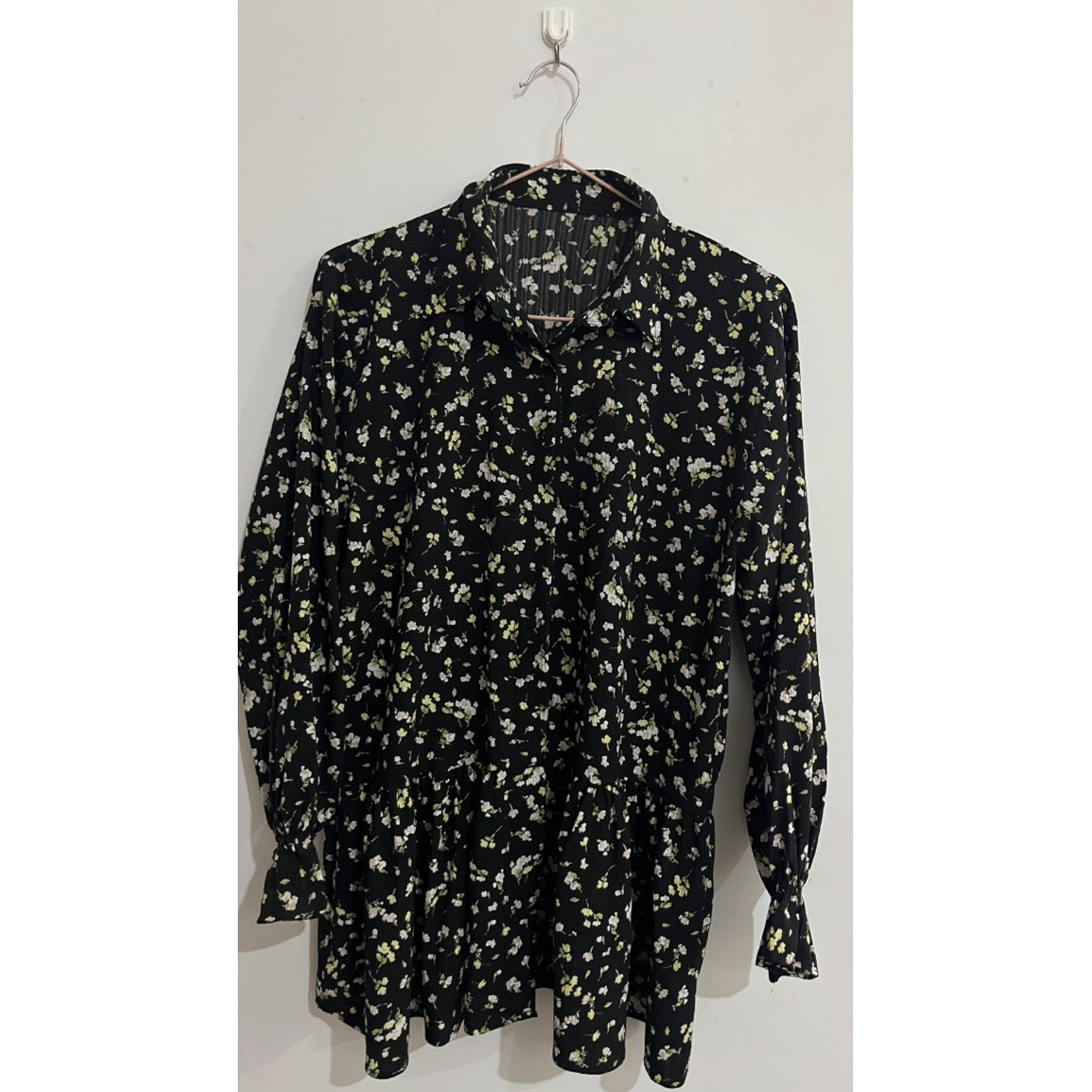 Blouse Crinkle Motif Bunga