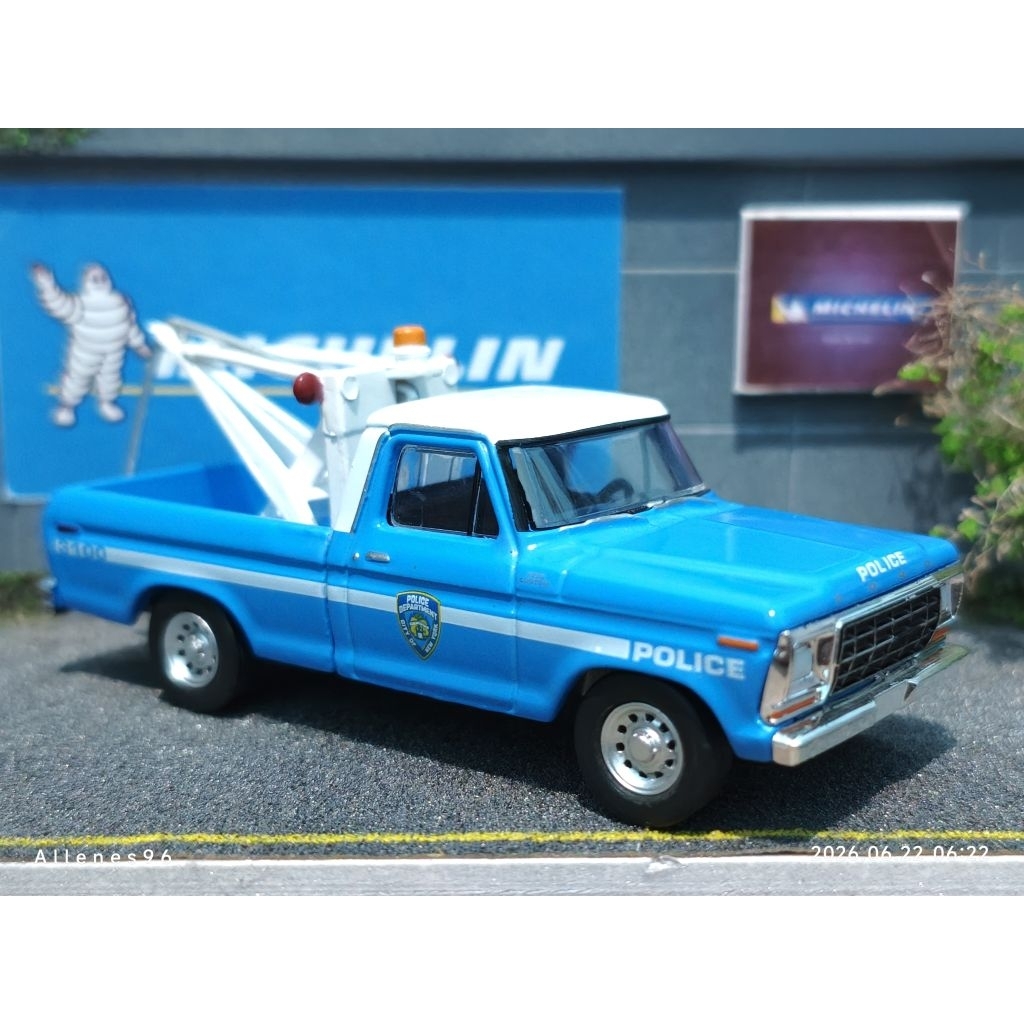 Greenlight 1979 Ford F-250 NYPD Tow Truck