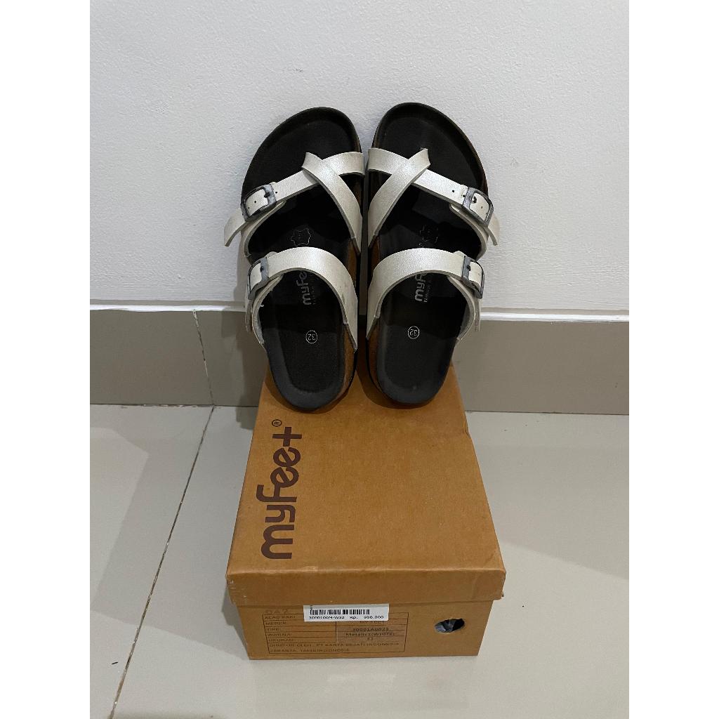 Sendal Myfeet Original, ukuran EUR 32, warna Metallic White