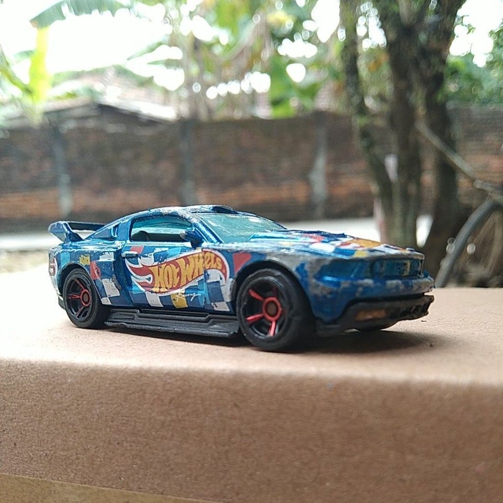 custom 12 Ford Mustang